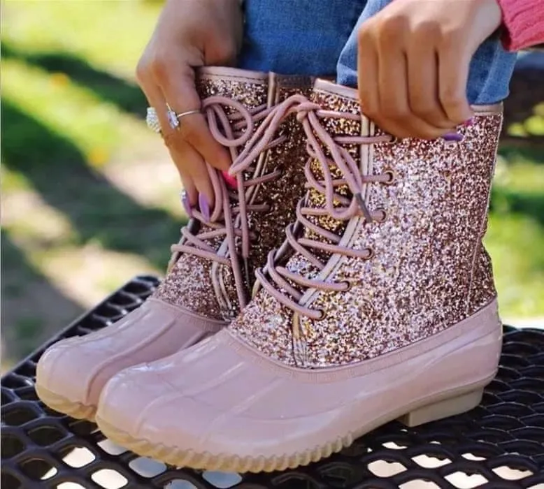 11120   Lace-Up & Slip-On Duck Boots