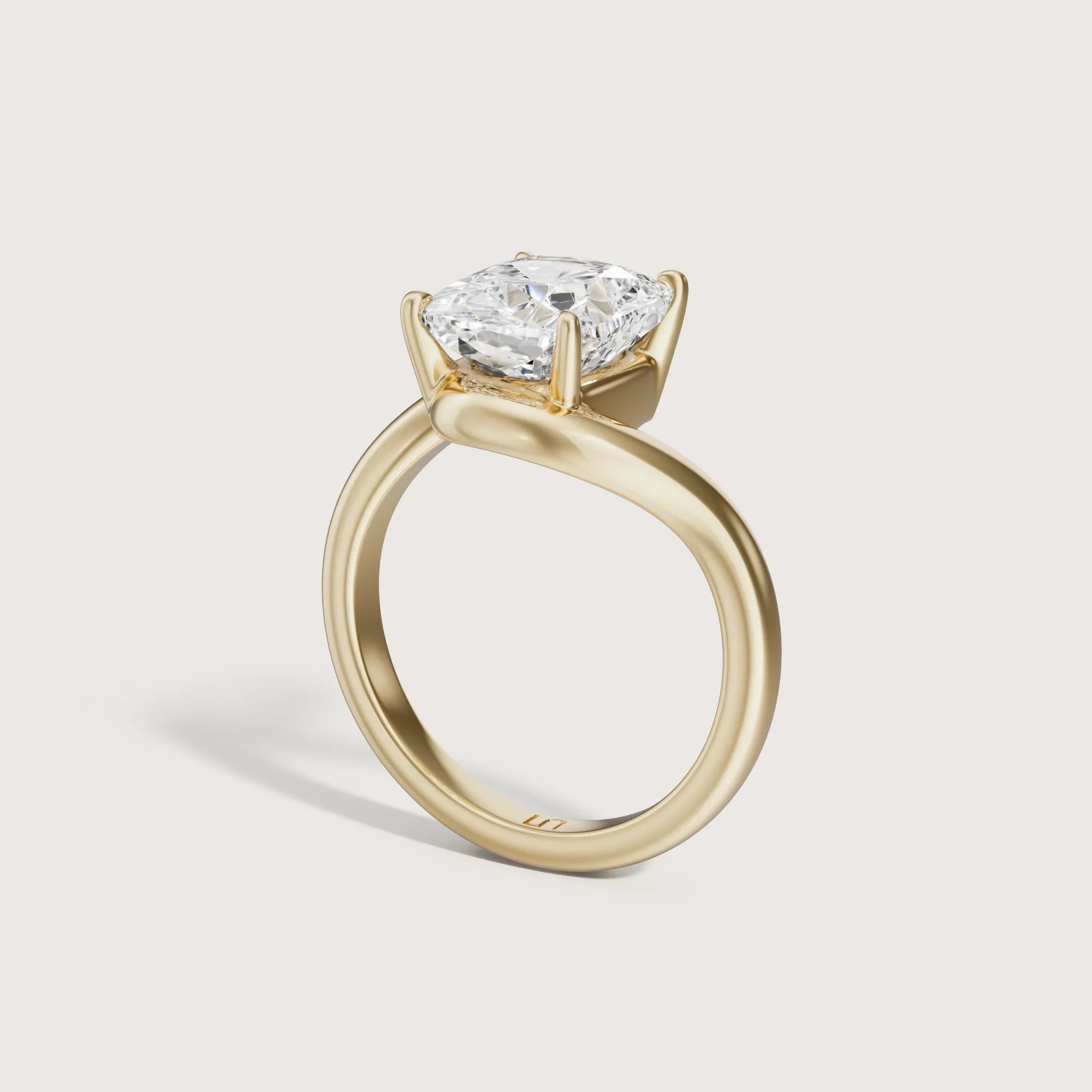 Isola Cushion Solitaire