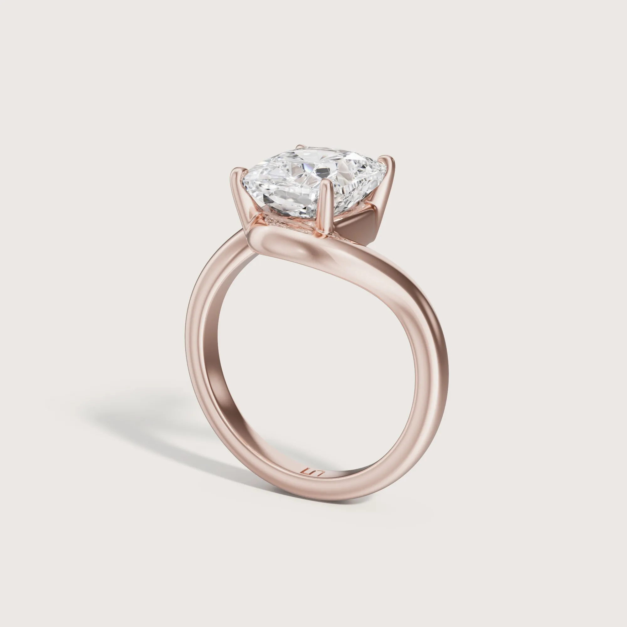 Isola Cushion Solitaire