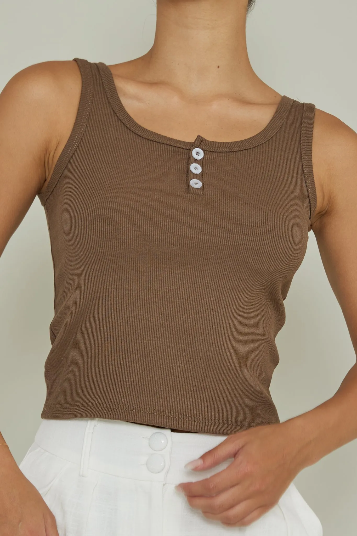 Recess Thick Strap Ribbed Top Brown