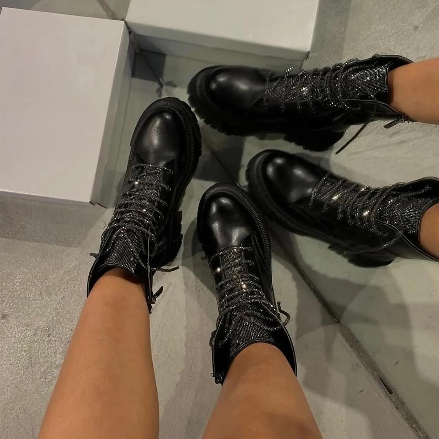 Women's Sequin Duck Tongue Leather Boots